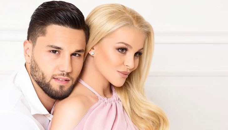 Боксьорът видимо е много щастлив