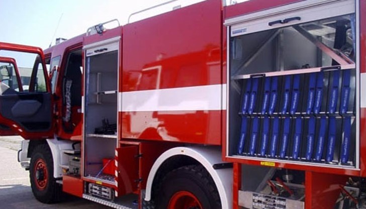 Пожарникарите са установили запалени завивки в жилище на 5 етаж