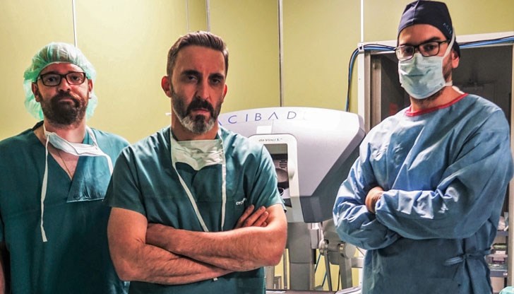 Пациент с онкологично заболяване претърпя първата у нас роботизирана цистектомия с изграждане на пикочен мехур