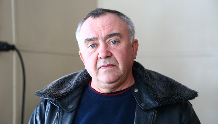 Полицията дойде да го търси заради секс с малолетни