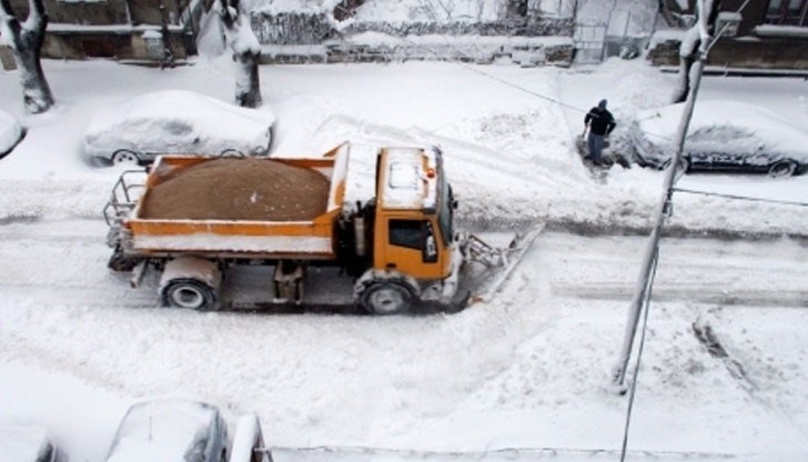 Областното пътно управление заяви, че пътищата са проходими при зимни условия