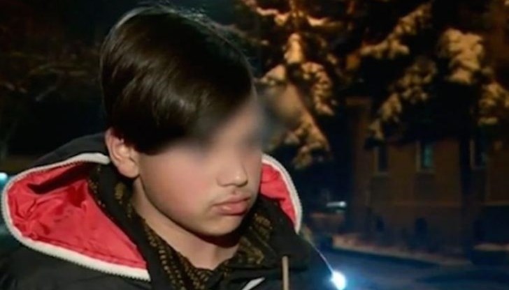 Устните на ученика са се разкървавили