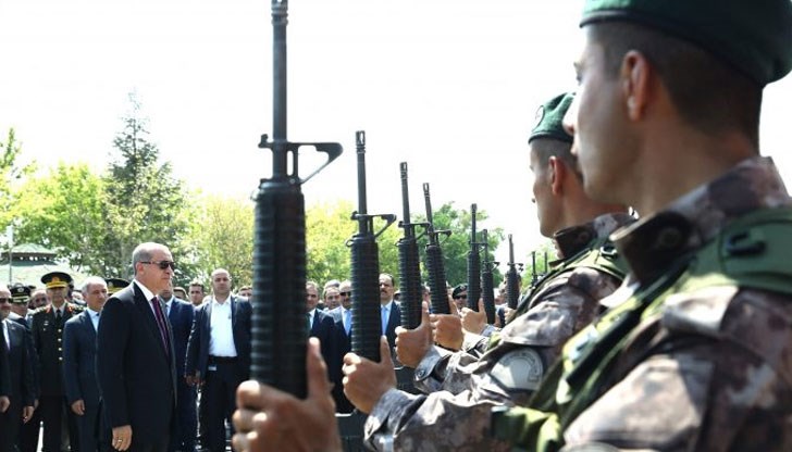 Над 8568 души бяха уволнени от армията след опита за преврат