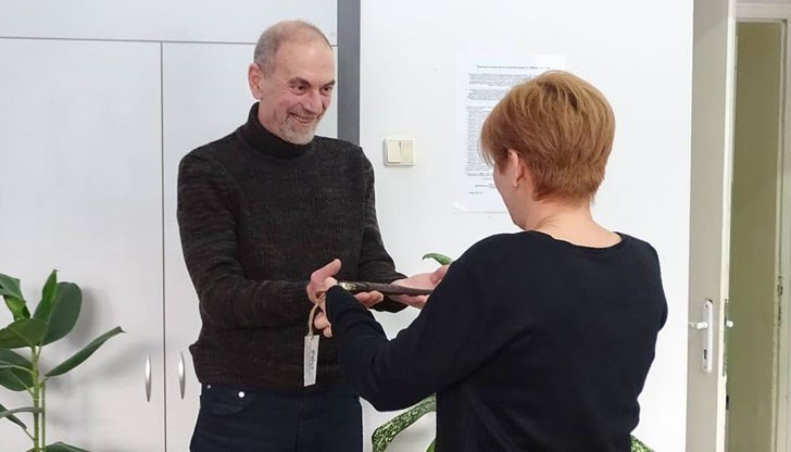 За нас е радост и отговорност да бъдем част от екипа му, споделиха служители на русенската болница