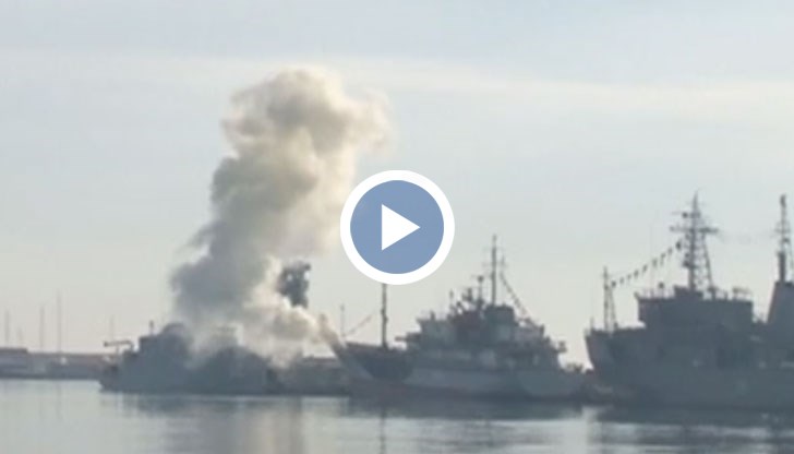 Водолази търсиха мини със специализиран подводен апарат