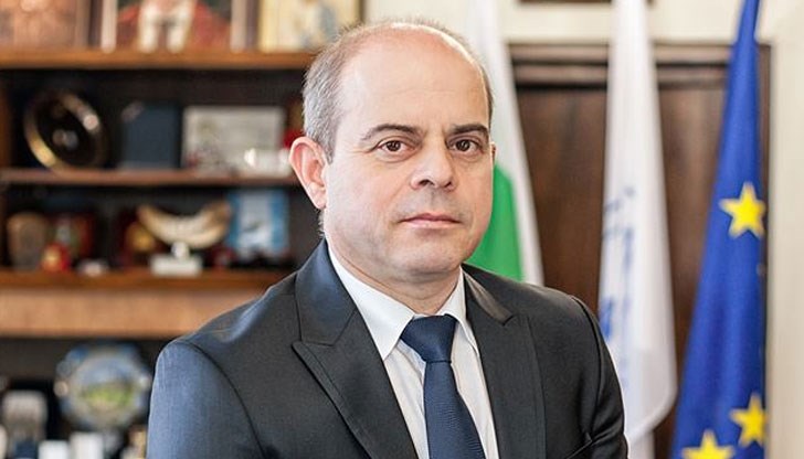 Съкражването на приема в математическата гимназия е трябвало да стане преди шест години Съкражването на приема в математическата гимназия е трябвало да стане преди шест години