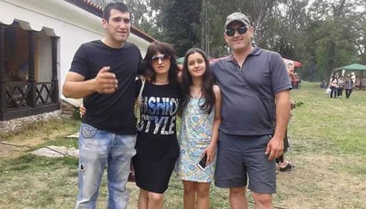 Телата им все още са в моргата, роднини са се свързали с адвокати, които да им помогнат