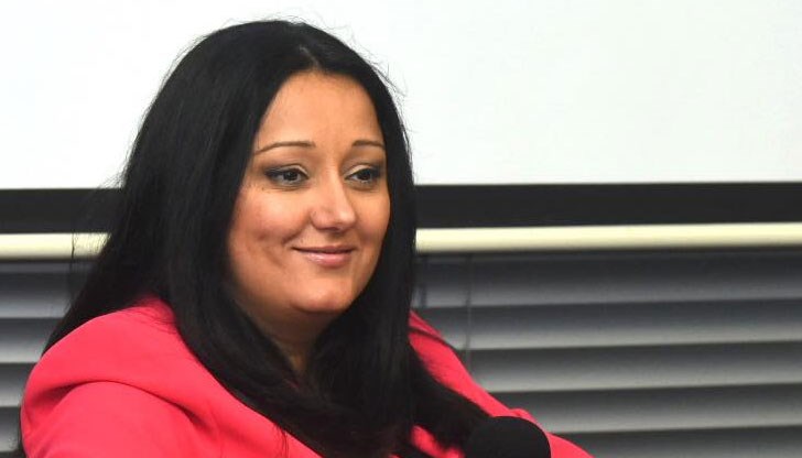 Оплачете се на арменския поп Оплачете се на арменския поп