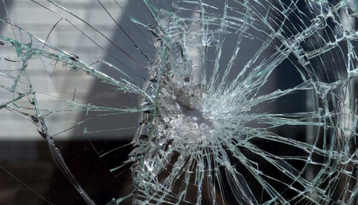 Нанесени са щети за 2500 лева Нанесени са щети за 2500 лева