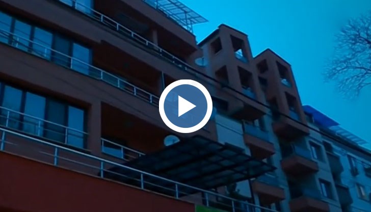 От „Топлофикация” са изкопали дупка, за да прекъснат тръбите към блока