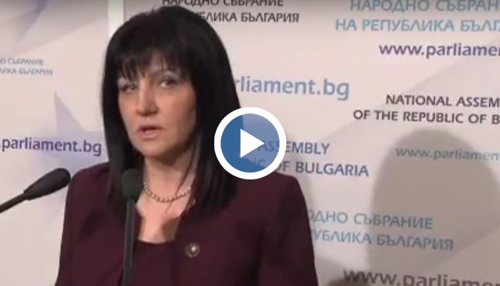 Парламентарният шеф обвини Румен Радев за критично ниското доверие в Народното събрание