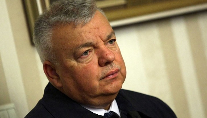 Министерският съвет дава съгласието си генерал-лейтенант Ангел Антонов да бъде освободен