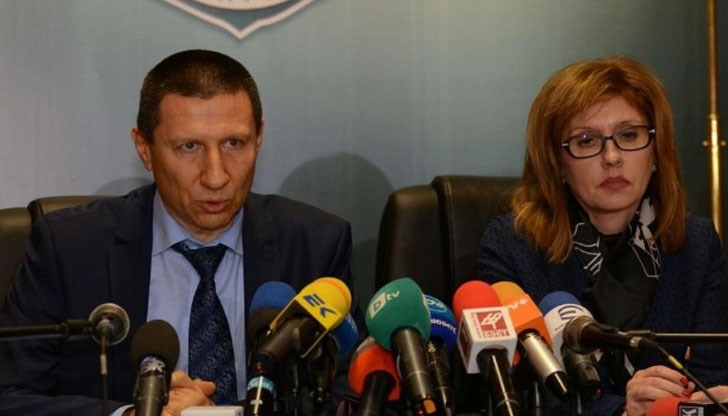 Първото убийство е извършено след 19.30 часа