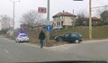 Шофьор се блъсна в стълб на булевард "България"