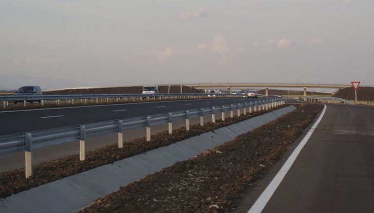 Общата дължина на отсечката е 33 км Общата дължина на отсечката е 33 км