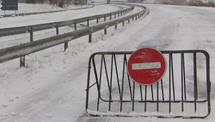 Автобусни превозвачи са отменили и днес пътувания до различни градове