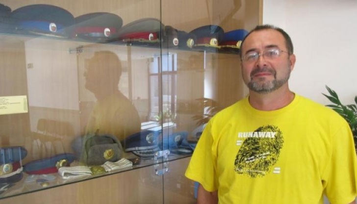 Доц. д-р Людмил Георгиев е хоноруван преподавател по криминалистика и съдебни експертизи в Юридическия факултет на Русенския университет