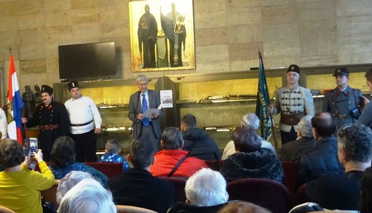 Изложбата ще бъде отворена за посетители до 10 февруари 2018 г.