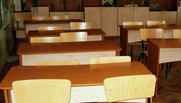 Създалата се ситуация обърква в момента всички родители и техните ученици