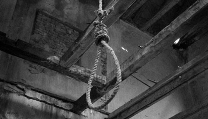 Пред съседи споделил няколко пъти, че ще се самоубие, но те не очаквали, че ще изпълни заканата си Пред съседи споделил няколко пъти, че ще се самоубие, но те не очаквали, че ще изпълни заканата си