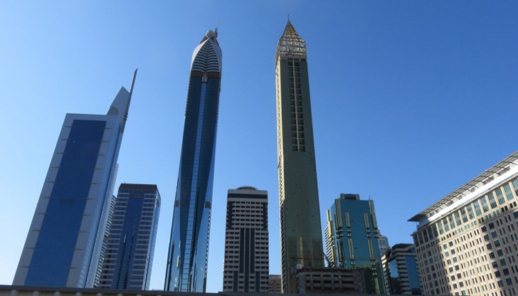 Височината му е 356 метра, а етажите са 75