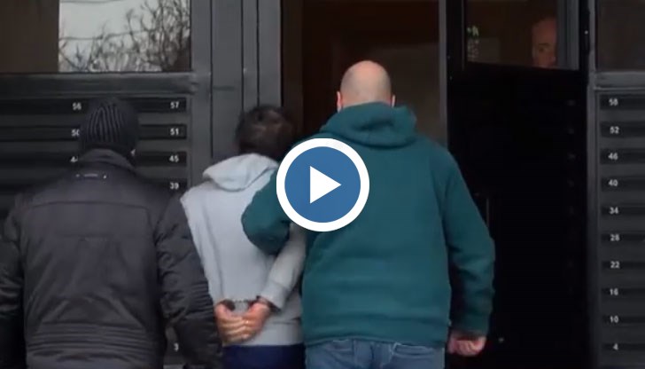 Трите момичета на 14, 15 и 19 години са под полицейска закрила от вчера