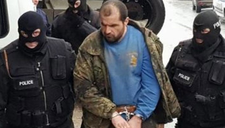 Продължилата часове акция завърши успешно и без жертви благодарение на това, че мъжът все пак излязъл от дома си Продължилата часове акция завърши успешно и без жертви благодарение на това, че мъжът все пак излязъл от дома си