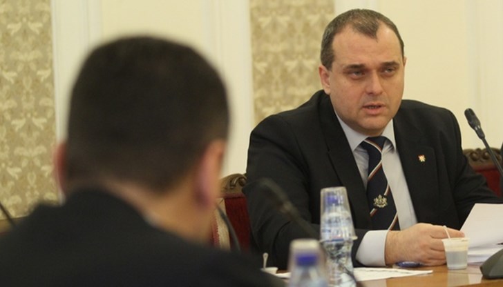 КЗК, КЕВР и Финансовото разузнаване трябва да разследват тази фирма