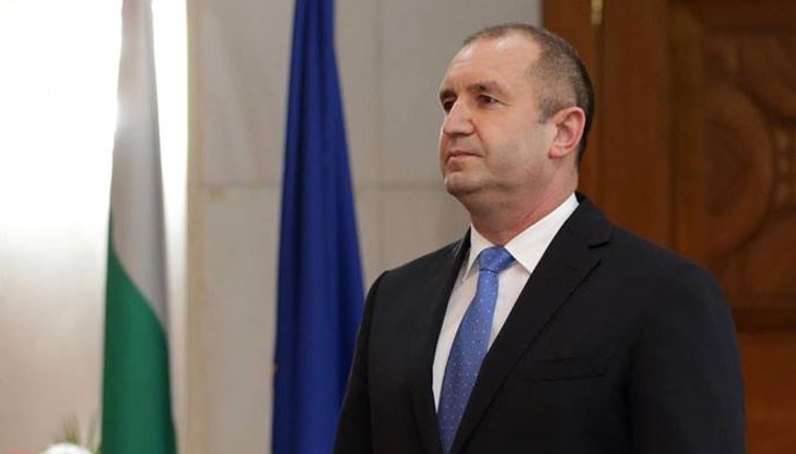 Президентът освободи генерал-лейтенант Ангел Антонов от длъжността началник на Националната служба за охрана
