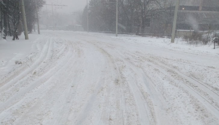 Честито на напапкалите се снегопопистващи фирми, да пият по едно за здравето на кмета и за изненадалата ги зима