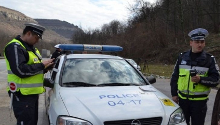 Патрулите на КАТ бяха оборудвани с камери и микрофони на униформите и колите, за да се ограничи корупцията