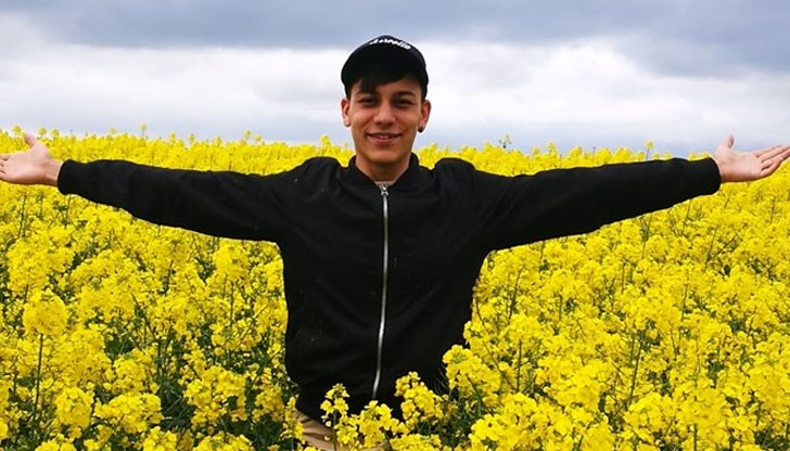 От ромското гето на Монтана до колеж в Кеймбридж