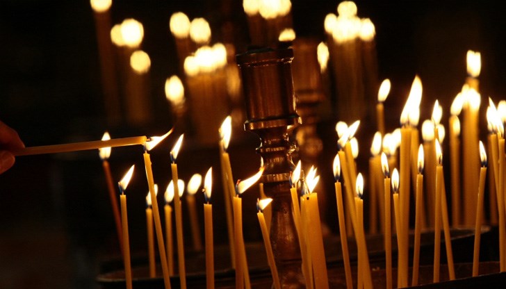 На всички именници - честито! На всички именници - честито!