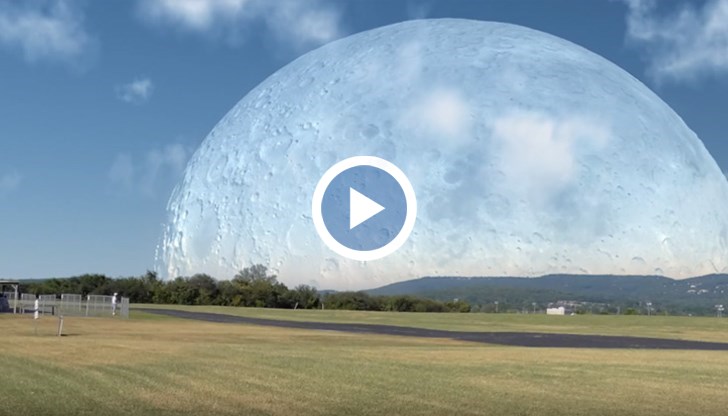 Клипът не е нов, но е интересен и доста любопитен