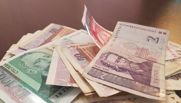 Явор Алексиев е на мнение, че докладът има своите аналитични достойнства, но има и недостатъци. Явор Алексиев е на мнение, че докладът има своите аналитични достойнства, но има и недостатъци.