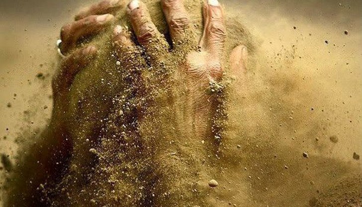 Българин в Канада: Запада е един грандиозен „потъващ кораб” Българин в Канада: Запада е един грандиозен „потъващ кораб”