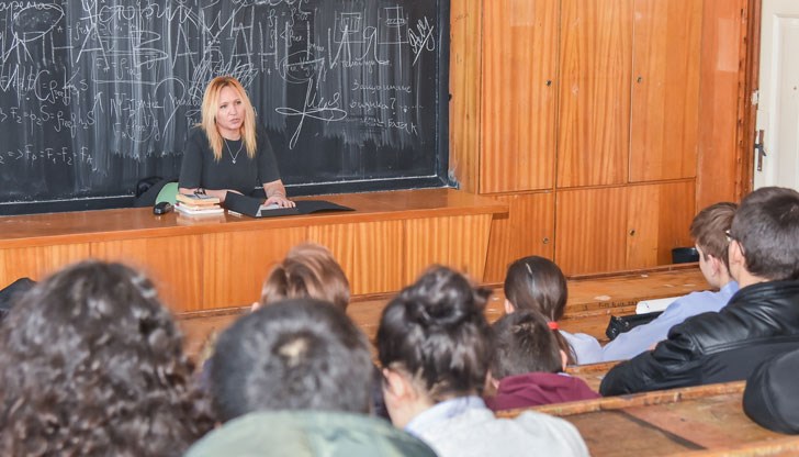 Темата се оказа изключително интересна за единадесетокласниците