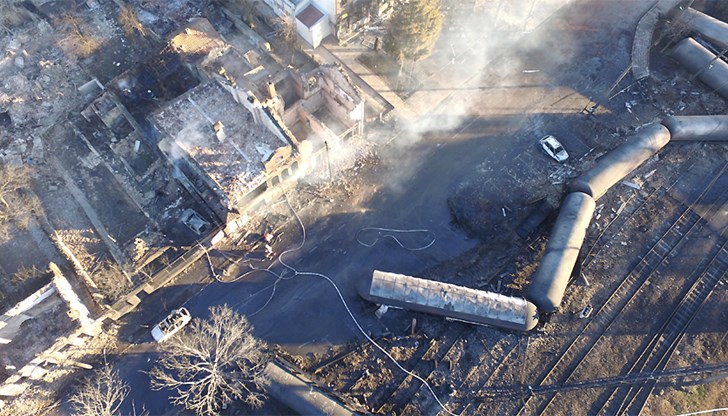 На записите се вижда часът на преминаването на влака и газовият облак от пропилен, който е изтекъл от цистерната На записите се вижда часът на преминаването на влака и газовият облак от пропилен, който е изтекъл от цистерната