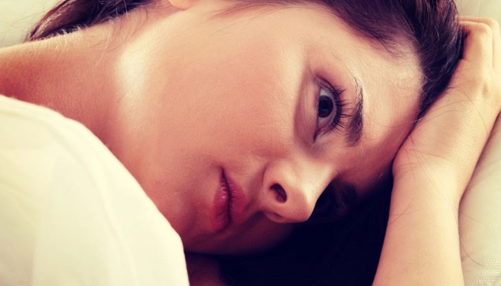 Безсънната нощ кара мозъка да се самоизяжда
