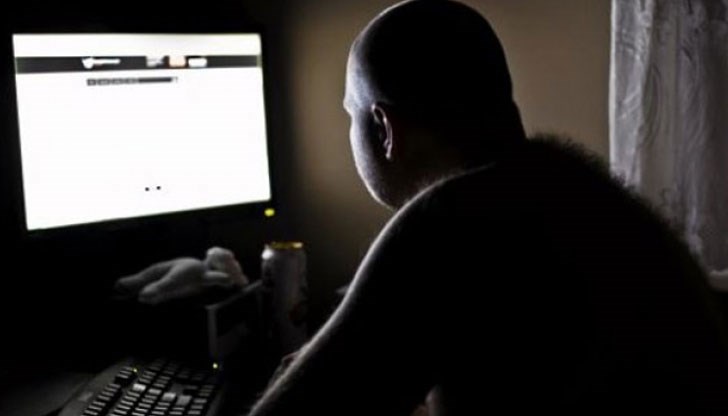 Педофилът е използвал различни фалшиви профили в социалната мрежа