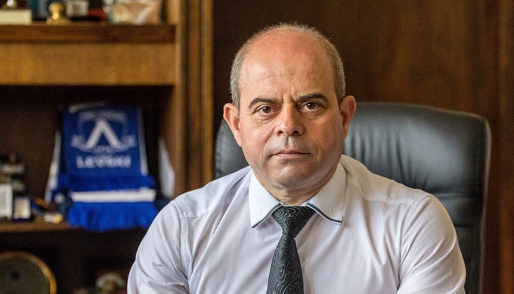 Кметът призова водачите на автомобили към внимателно шофиране Кметът призова водачите на автомобили към внимателно шофиране