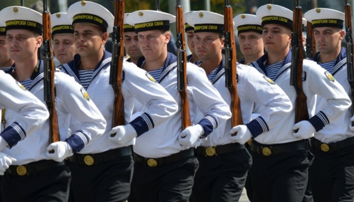 50 от вакантните длъжности са за поделенията във Варна, а останалите за Бургас 50 от вакантните длъжности са за поделенията във Варна, а останалите за Бургас