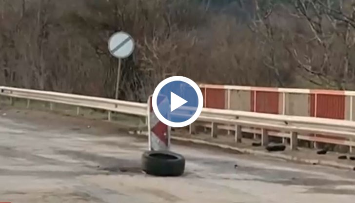 Ако някой в селото почине, няма къде да бъде погребан