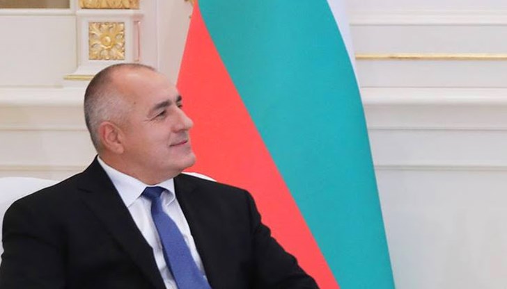 Десет години свикнахме да живеем от дъвка до дъвка Десет години свикнахме да живеем от дъвка до дъвка