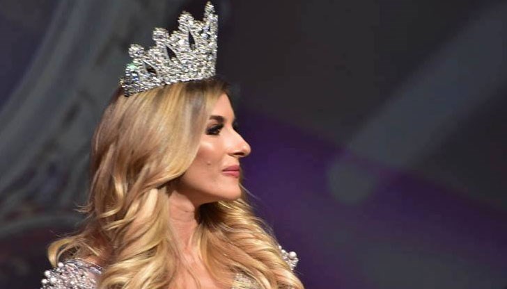 Процедурата е извършена в клиника за пластична хирургия в близост до „Пирогов“