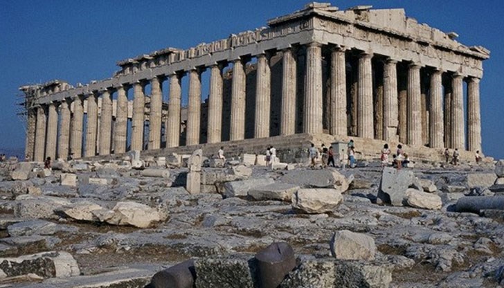 Гръцката полиция залови шестима пакистанци, всявали ужас сред посетителите на най-голямата туристическа атракция в Атина Гръцката полиция залови шестима пакистанци, всявали ужас сред посетителите на най-голямата туристическа атракция в Атина