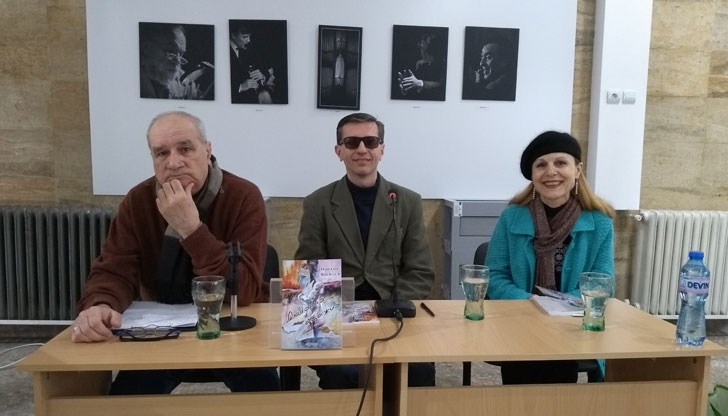 Нежната лирика на Йордан Василев бе представена от Крум Гергицов и актрисата Надежда Банчева