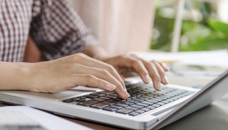 Всеки да може да иска и получава по електронен път и безплатно справки и удостоверения за вписани в регистър БУЛСТАТ обстоятелства Всеки да може да иска и получава по електронен път и безплатно справки и удостоверения за вписани в регистър БУЛСТАТ обстоятелства