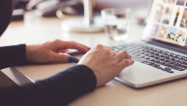 От средата на 2019 г. ще можем да плащаме за услуги изцяло електронно, без да са нужни сканирани документи, както досега От средата на 2019 г. ще можем да плащаме за услуги изцяло електронно, без да са нужни сканирани документи, както досега