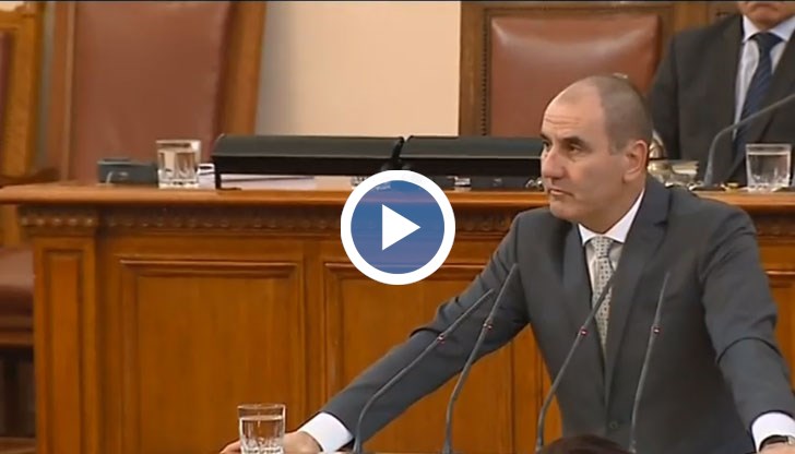 Без да се делят на управляващи и опозиция, депутатите решиха: за един месец всичко за ЧЕЗ се слага под лупа